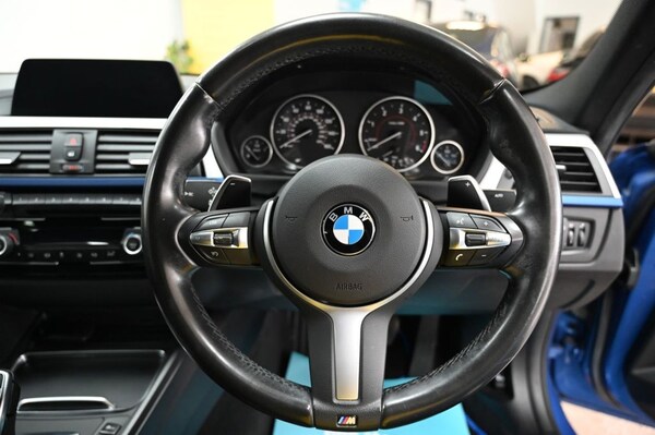 Used BMW 3 Series 2018 for sale - 76139902: Photo 11