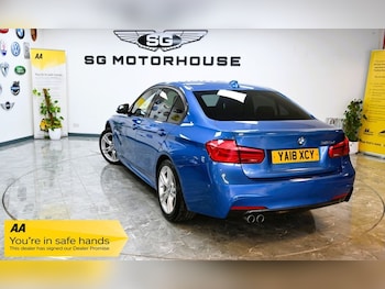 Used BMW 3 Series 2018 for sale - 76139902: Photo 2