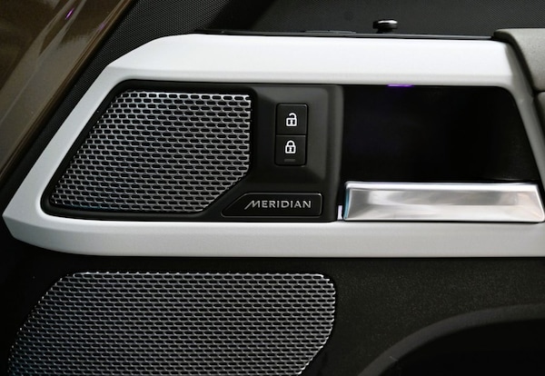 Used Land Rover Defender 2022 for sale - 76261444: Photo 12