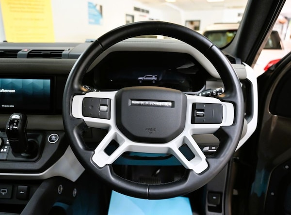 Used Land Rover Defender 2022 for sale - 76261444: Photo 14