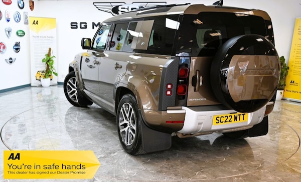 Used Land Rover Defender 2022 for sale - 76261444: Photo 2