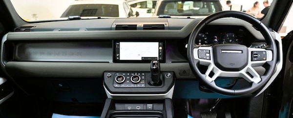 Used Land Rover Defender 2022 for sale - 76261444: Photo 4
