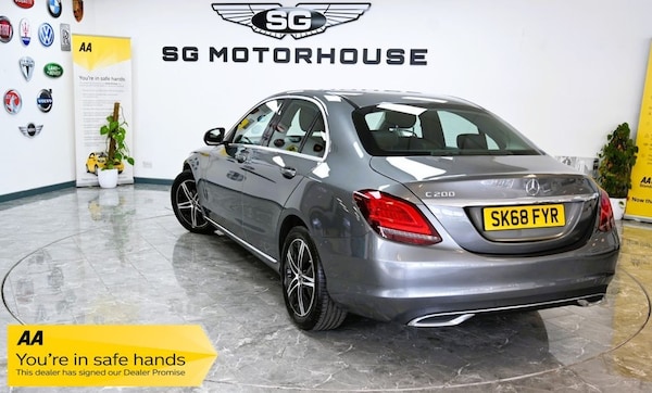 Used Mercedes-Benz C-Class 2018 for sale - 75679051: Photo 2