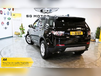 Used Land Rover Discovery Sport 2018 for sale - 78293371: Photo