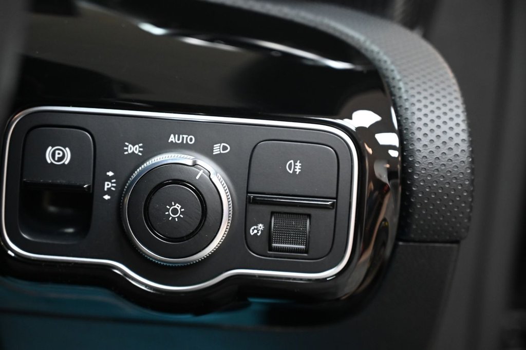 Used Mercedes-Benz A-Class 2019 for sale - 77205511: Photo 33