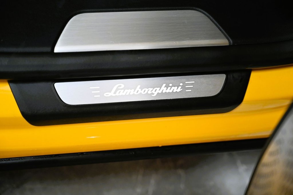 Used Lamborghini Urus 2019 for sale - 77734547: Photo 17