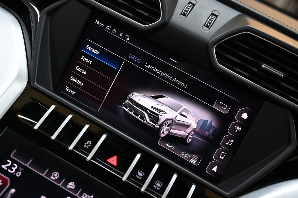 Used Lamborghini Urus 2019 for sale - 77734547: Photo 28