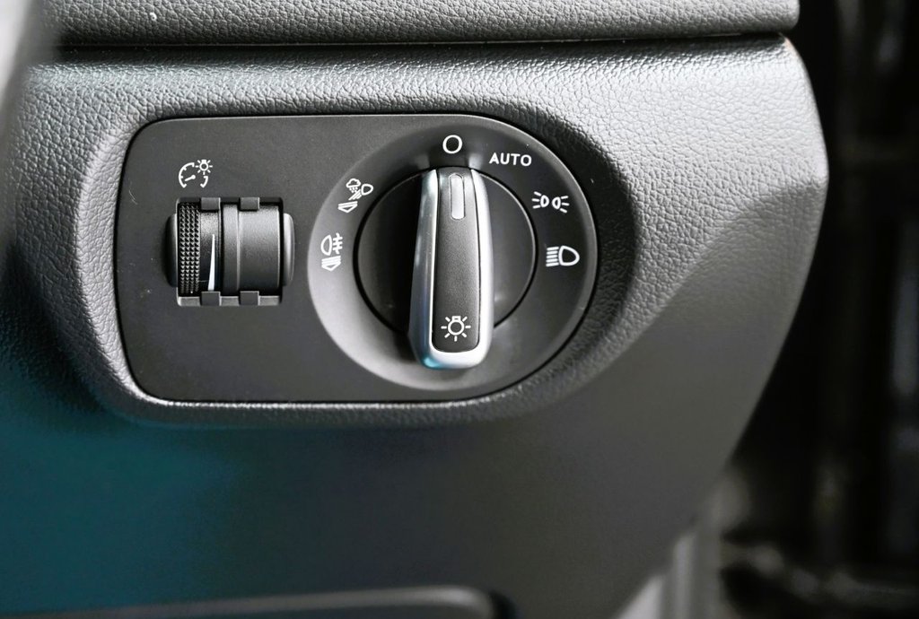 Used Audi Q3 2016 for sale - 76586607: Photo 17