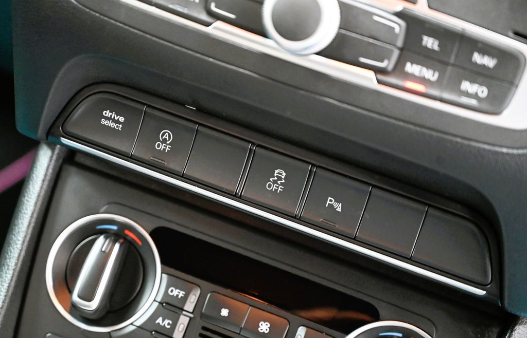 Used Audi Q3 2016 for sale - 76586607: Photo 26