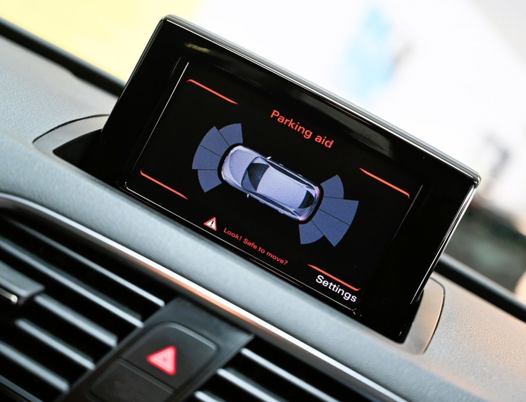 Used Audi Q3 2016 for sale - 76586607: Photo 6