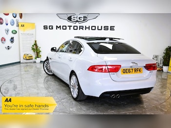 Used Jaguar XE 2017 for sale - 78293508: Photo
