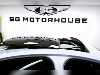 Used Jaguar XE 2017 for sale - 78293508: Photo