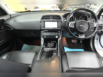 Used Jaguar XE 2017 for sale - 78293508: Photo