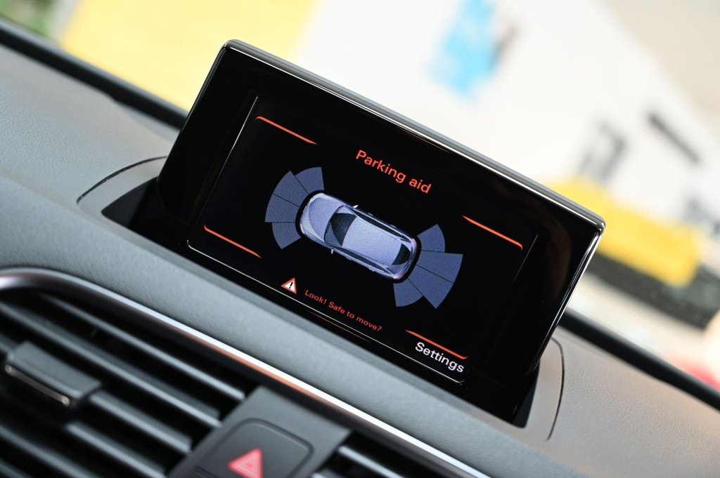 Used Audi Q3 2017 for sale - 76784084: Photo 6