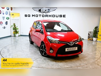 Used Toyota Yaris 2015 for sale - 77355915: Photo