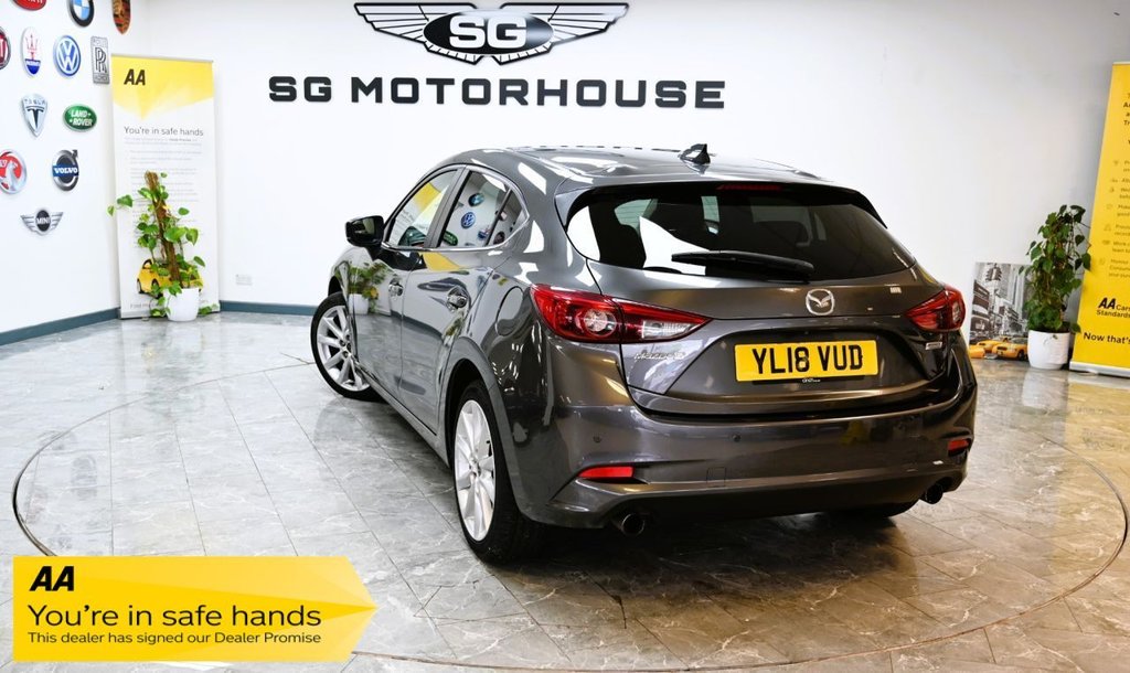 Used Mazda Mazda3 2018 for sale - 76900259: Photo 2