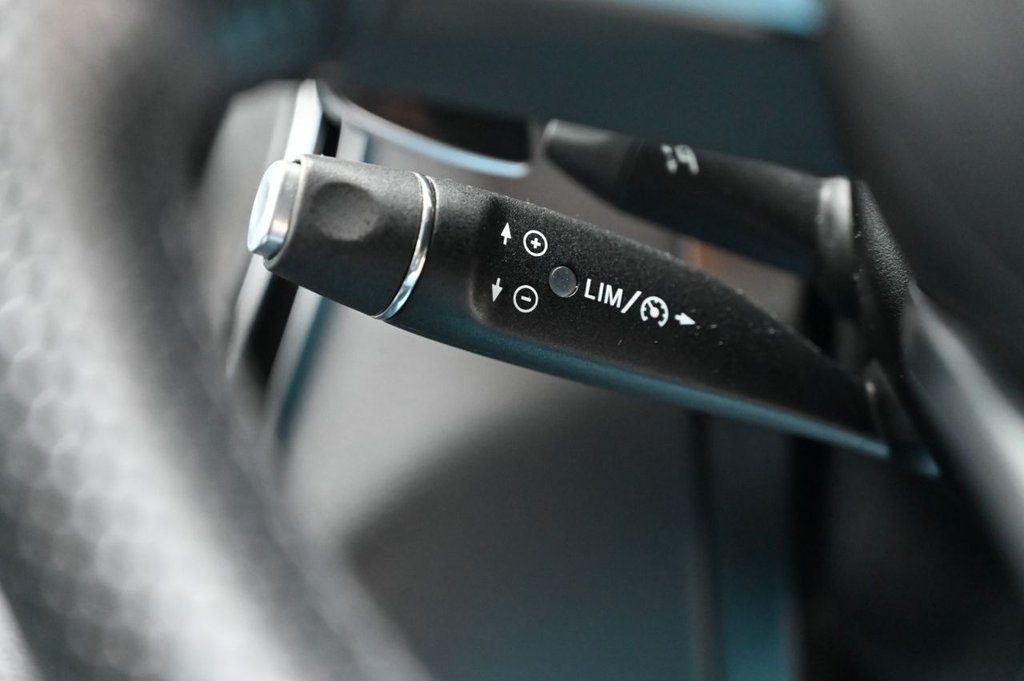 Used Mercedes-Benz GLC 2016 for sale - 76520381: Photo 33