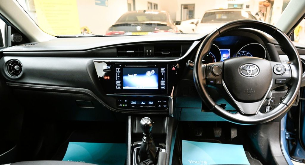 Used Toyota Auris 2016 for sale - 76559323: Photo 3