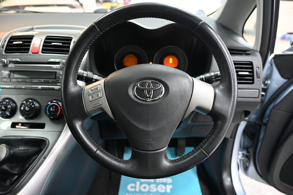 Used Toyota Auris 2007 for sale - 77372845: Photo 11