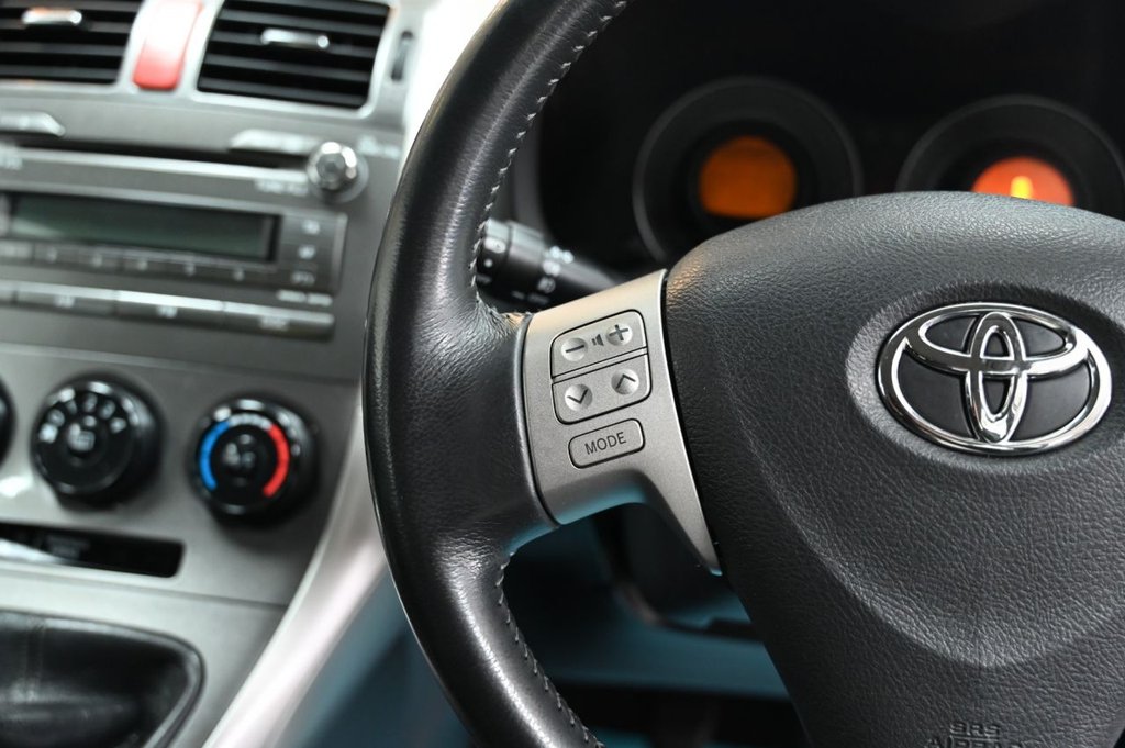 Used Toyota Auris 2007 for sale - 77372845: Photo 13