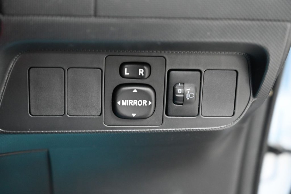 Used Toyota Auris 2007 for sale - 77372845: Photo 16