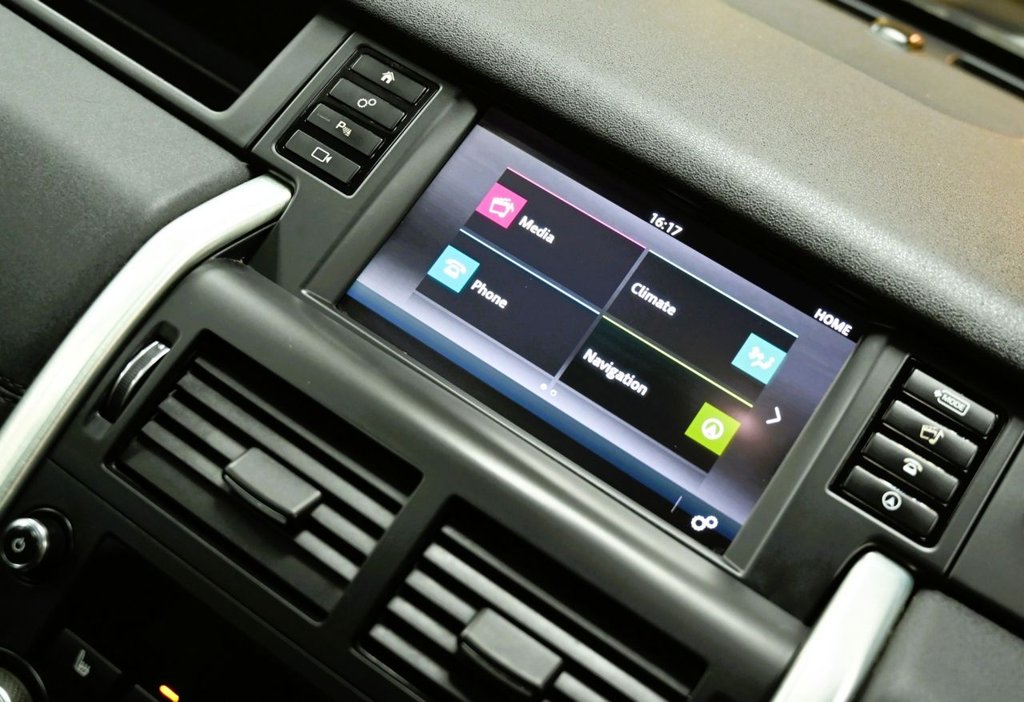 Used Land Rover Discovery Sport 2017 for sale - 77205497: Photo 20