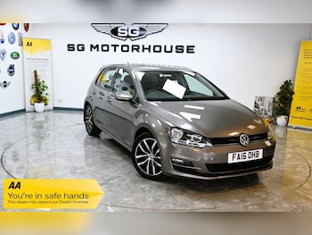 Volkswagen - Golf