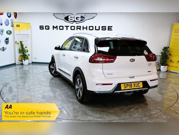 Used Kia Niro 2018 for sale - 76139883: Photo 2
