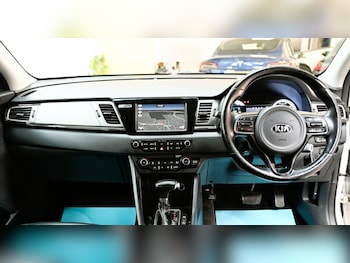 Used Kia Niro 2018 for sale - 76139883: Photo 3