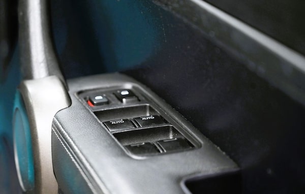 Used Honda CR-V 2011 for sale - 76297224: Photo 24