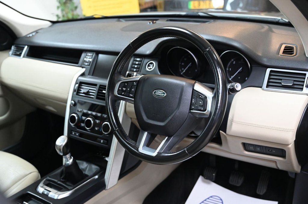 Used Land Rover Discovery Sport 2018 for sale - 77885004: Photo 15