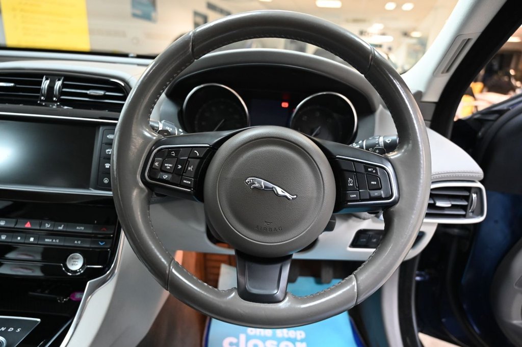 Used Jaguar XE 2015 for sale - 76482021: Photo 11