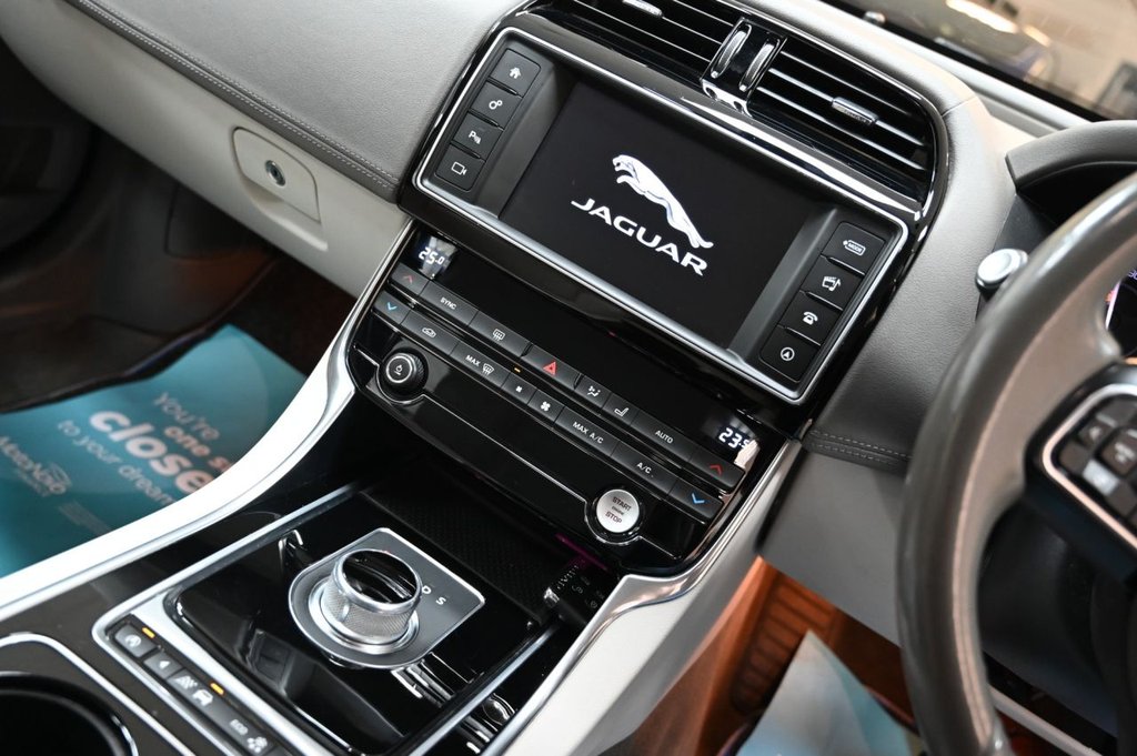 Used Jaguar XE 2015 for sale - 76482021: Photo 21