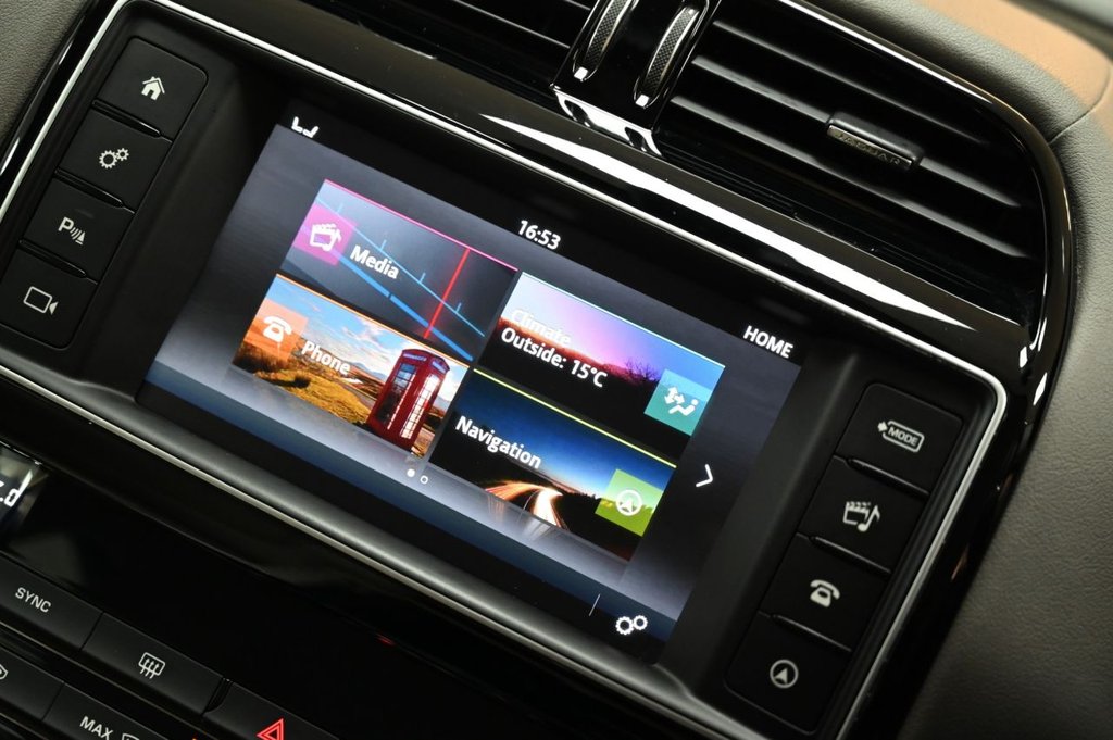 Used Jaguar XE 2015 for sale - 76482021: Photo 23