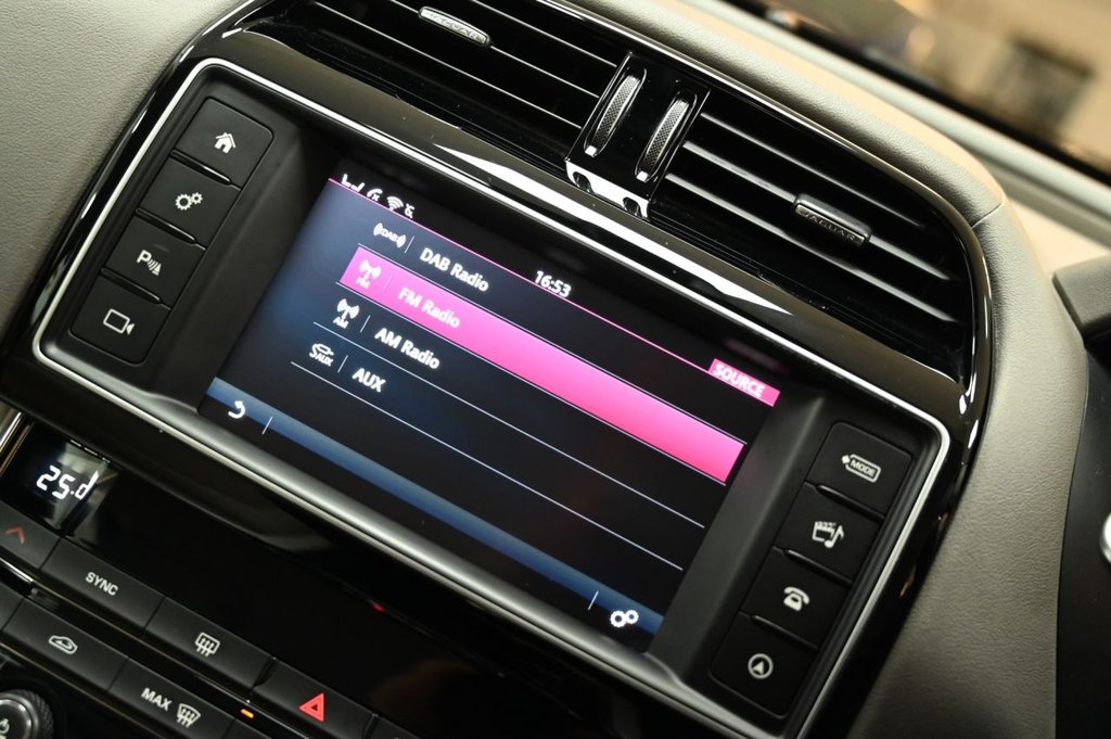 Used Jaguar XE 2015 for sale - 76482021: Photo 24