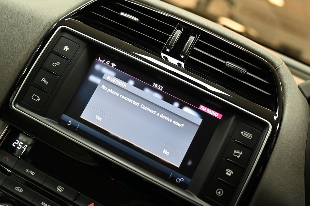 Used Jaguar XE 2015 for sale - 76482021: Photo 25