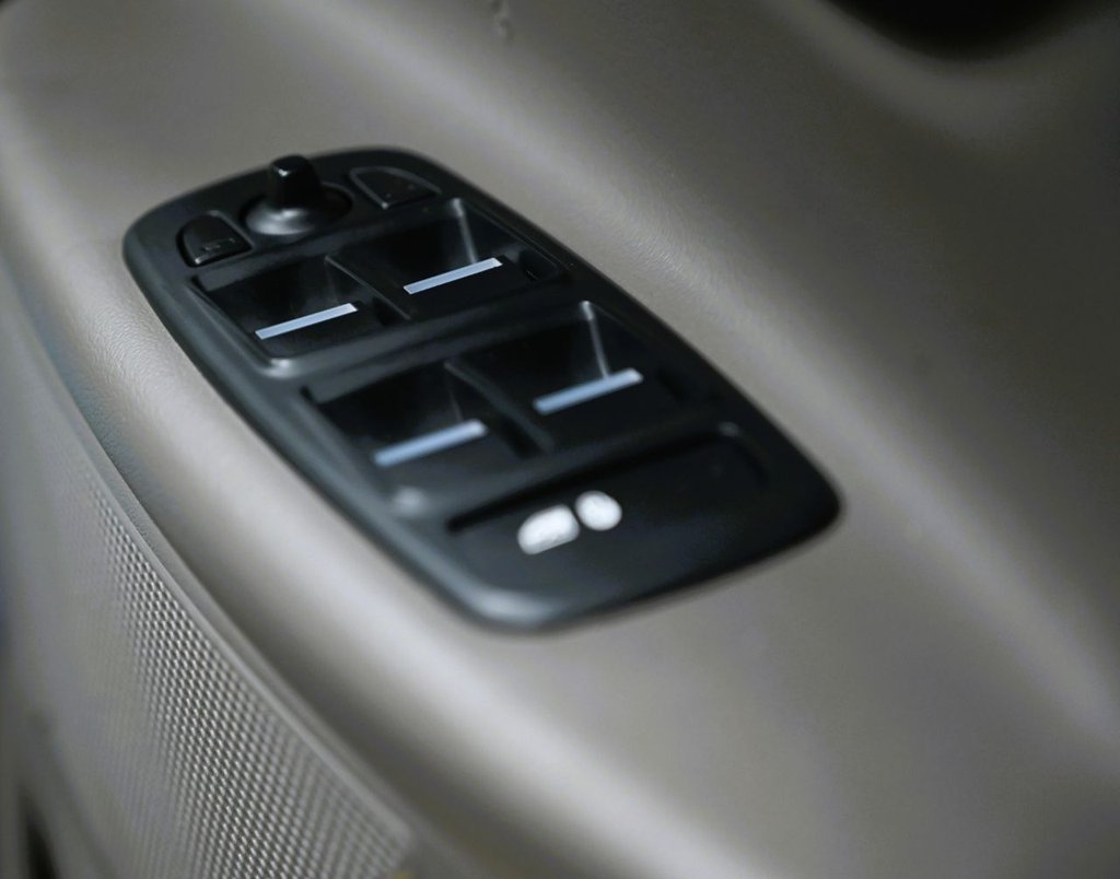 Used Jaguar XE 2015 for sale - 76482021: Photo 29