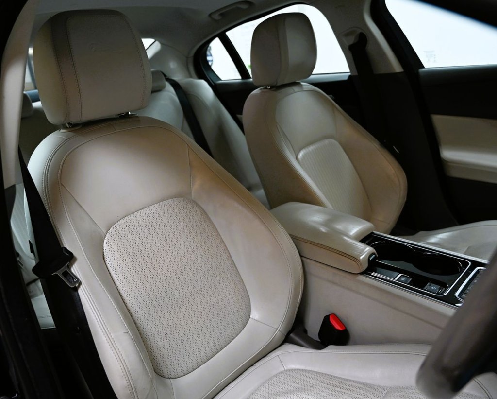 Used Jaguar XE 2015 for sale - 76482021: Photo 4