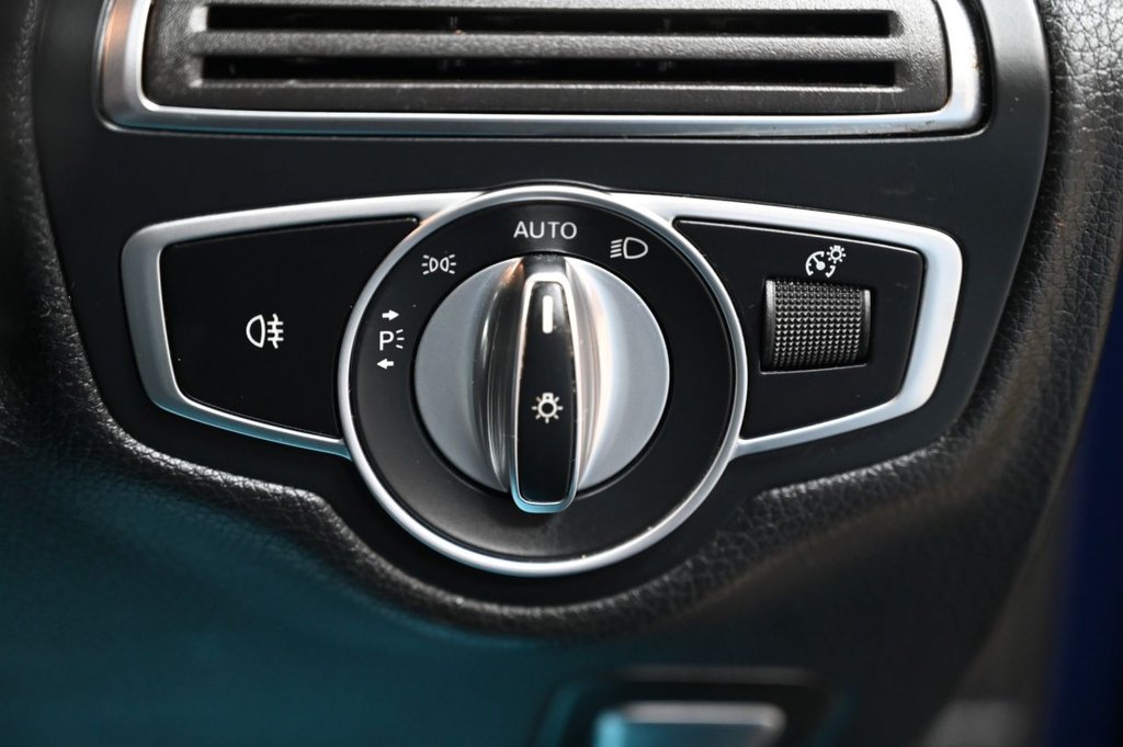 Used Mercedes-Benz C Class 2019 for sale - 77360075: Photo 18