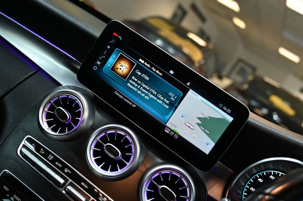 Used Mercedes-Benz C Class 2019 for sale - 77360075: Photo 32