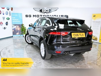 Used Jaguar F-Pace 2016 for sale - 79485746: Photo