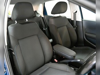 Used Volkswagen Polo 2016 for sale - 78954894: Photo