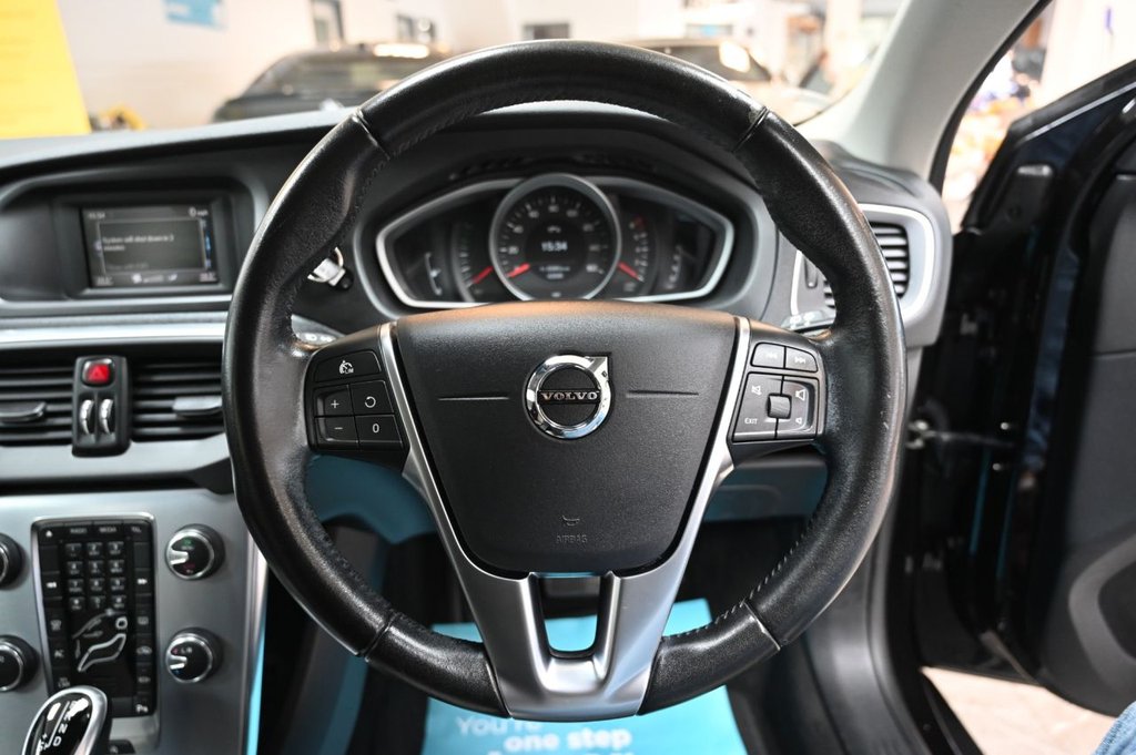 Used Volvo V40 2016 for sale - 76559245: Photo 13