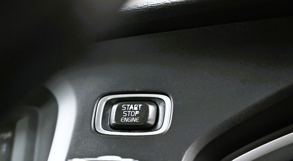 Used Volvo V40 2016 for sale - 76559245: Photo 14