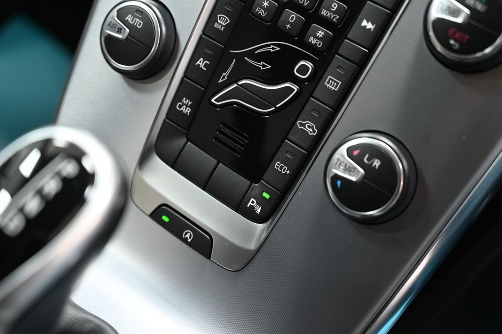 Used Volvo V40 2016 for sale - 76559245: Photo 15