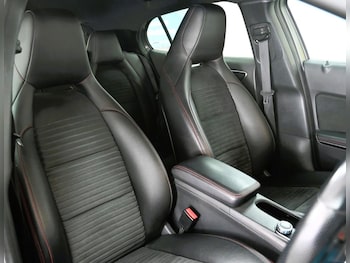 Used Mercedes-Benz GLA 2017 for sale - 78530201: Photo