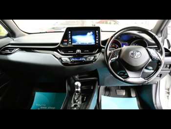Used Toyota C-HR 2018 for sale - 74401778: Photo