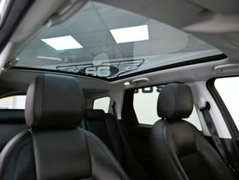 Used Land Rover Discovery Sport 2016 for sale - 74931327: Photo