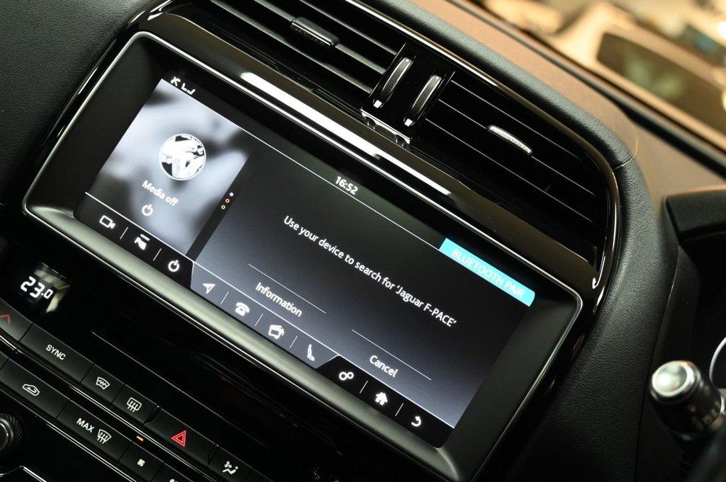 Used Jaguar F-Pace 2018 for sale - 77621171: Photo 25