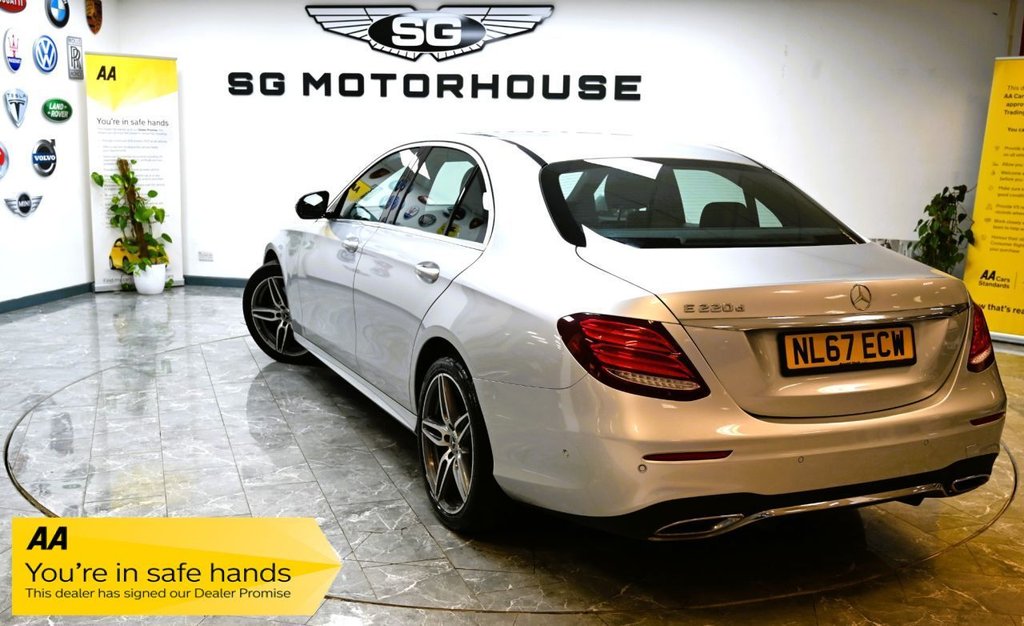 Used Mercedes-Benz E Class 2017 for sale - 77250185: Photo 2